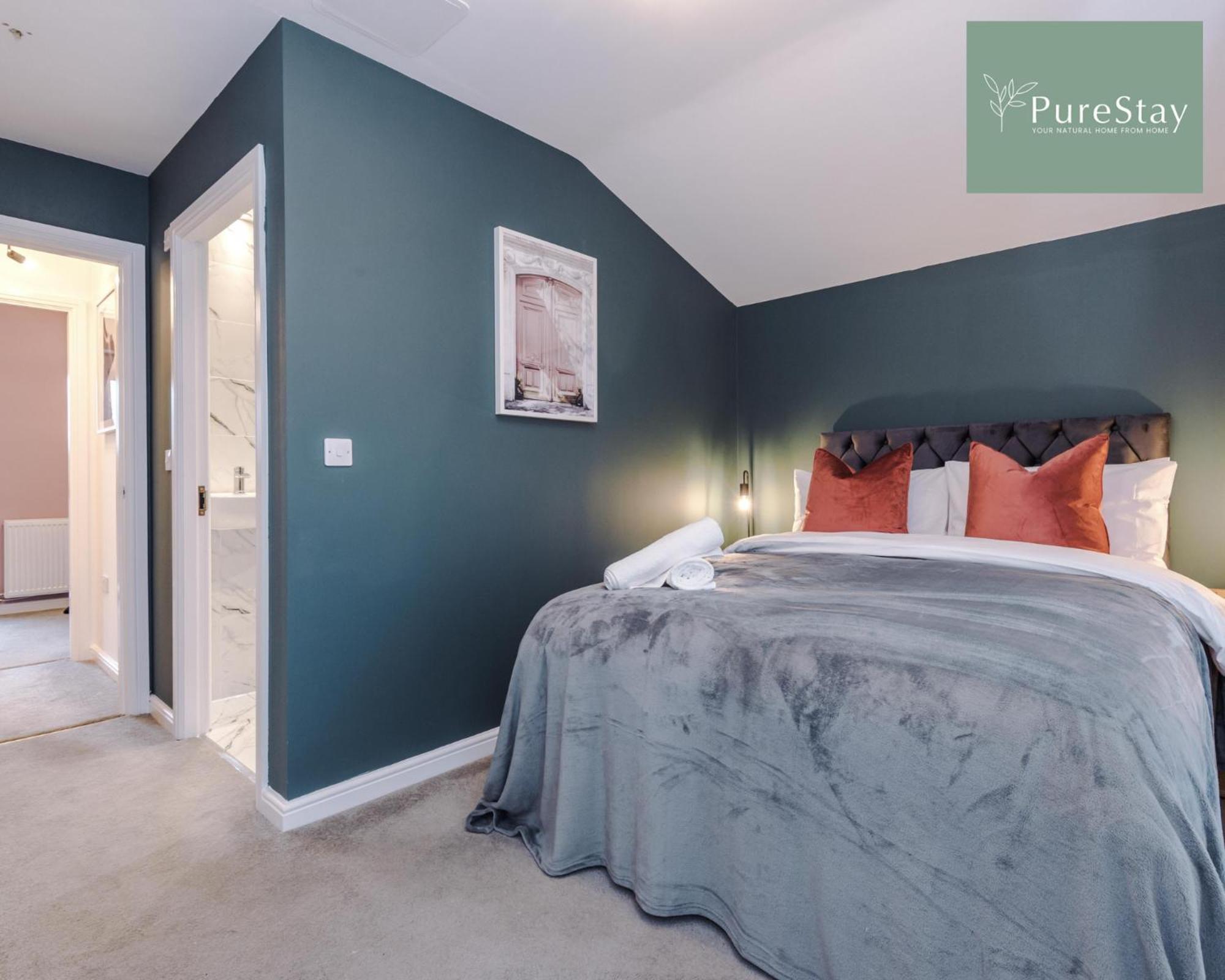 Stunning Five Bedroom Manchester House With Free Parking By Purestay Short Lets & Serviced Accommodation Zewnętrze zdjęcie