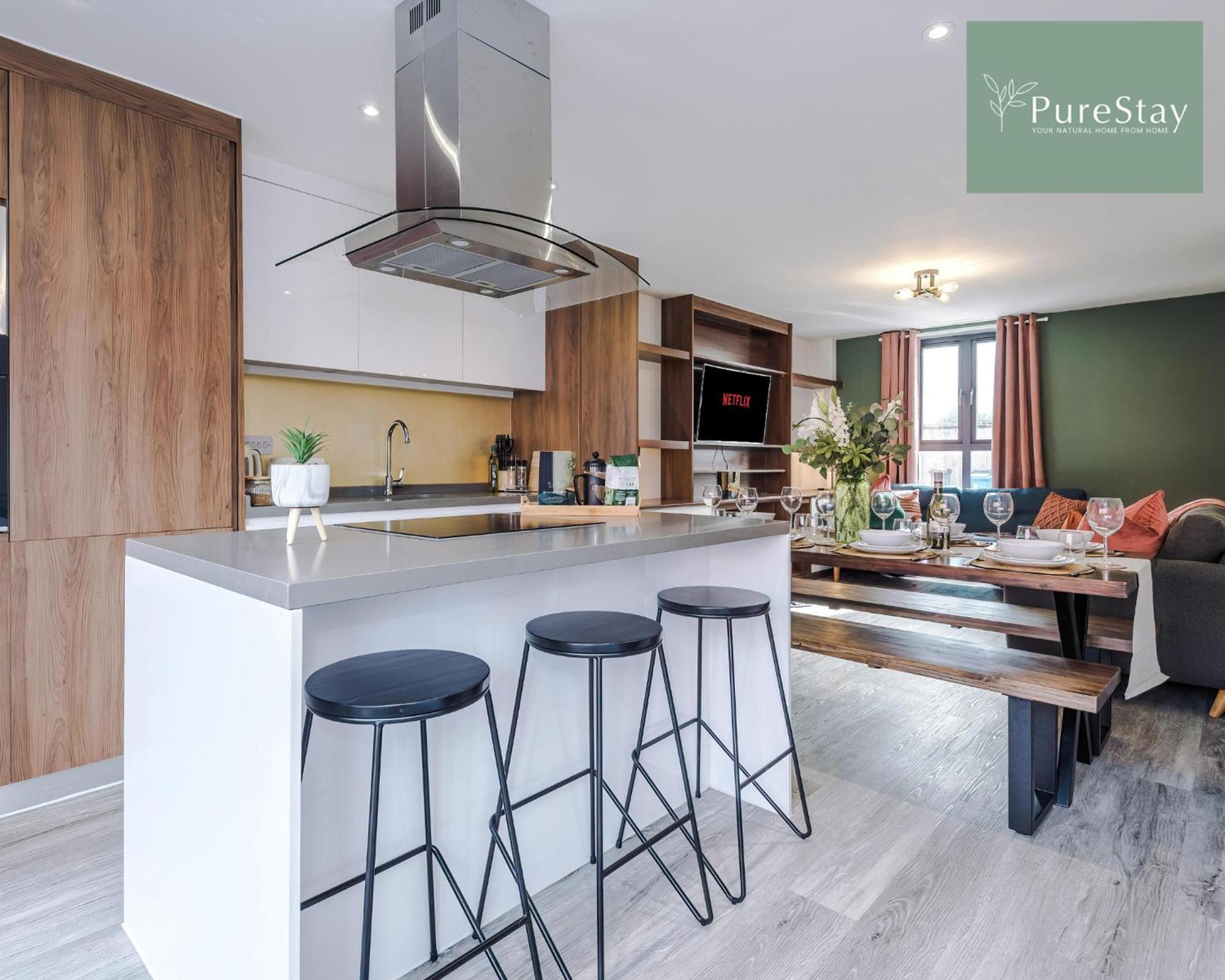Stunning Five Bedroom Manchester House With Free Parking By Purestay Short Lets & Serviced Accommodation Zewnętrze zdjęcie