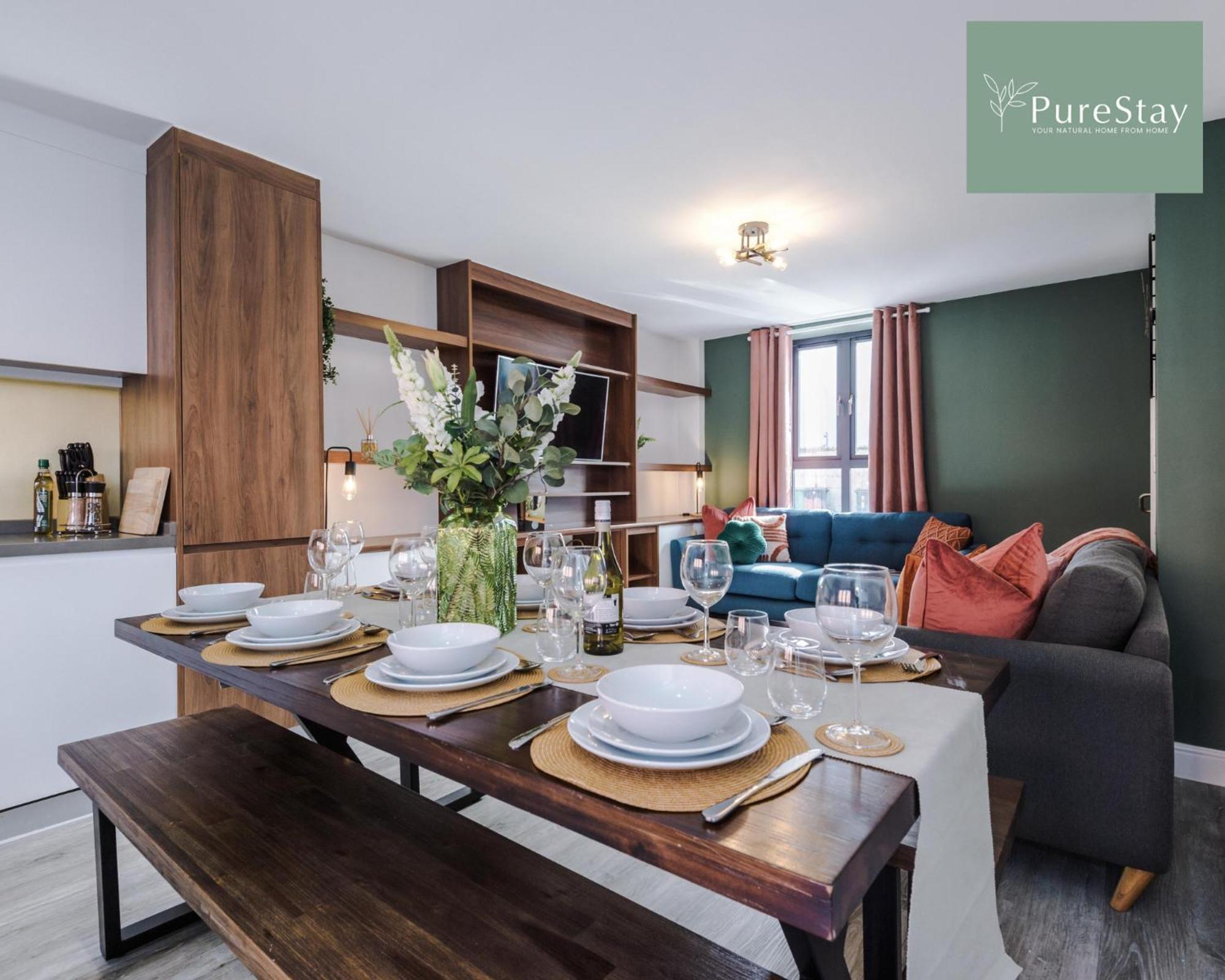 Stunning Five Bedroom Manchester House With Free Parking By Purestay Short Lets & Serviced Accommodation Zewnętrze zdjęcie
