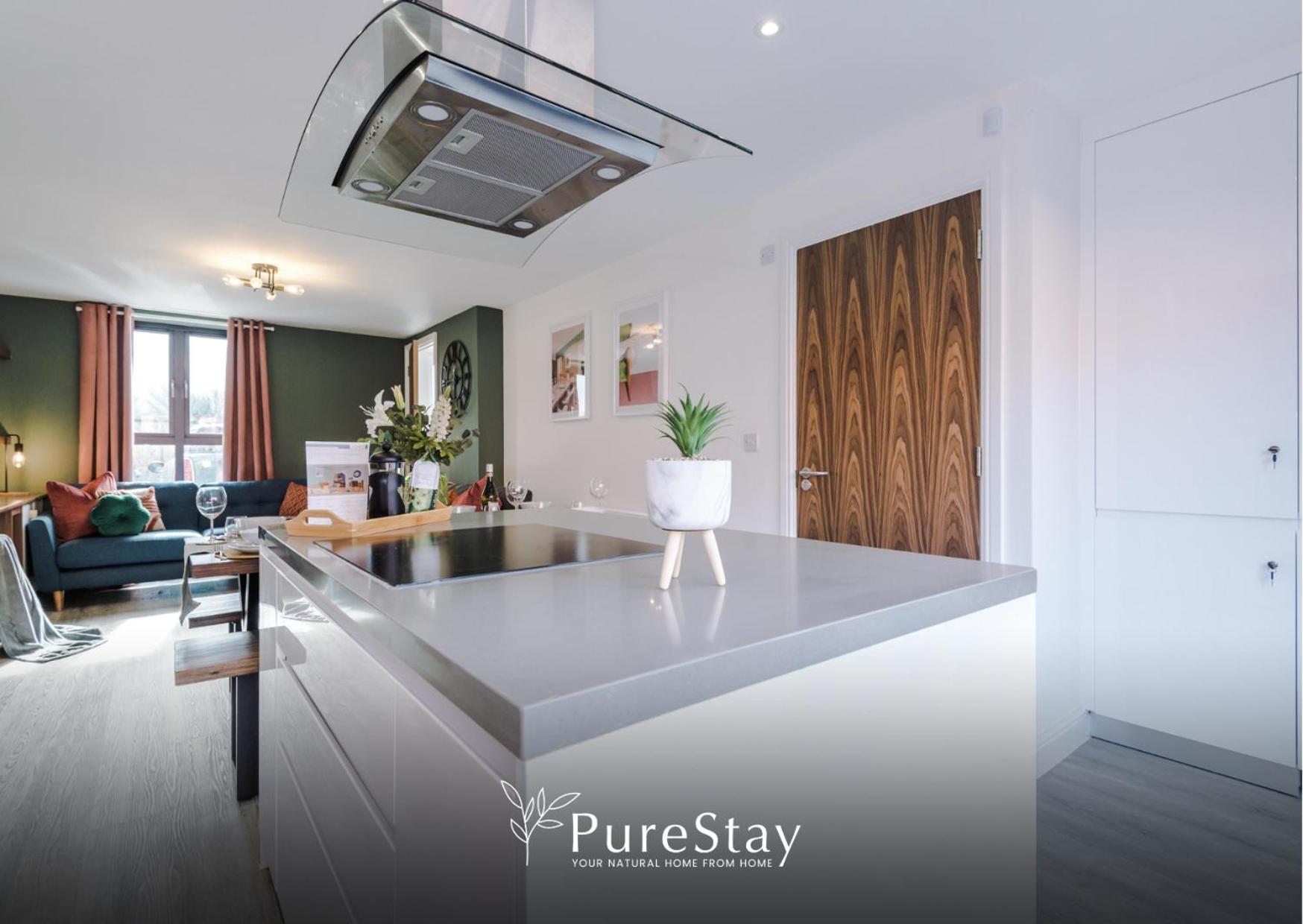 Stunning Five Bedroom Manchester House With Free Parking By Purestay Short Lets & Serviced Accommodation Zewnętrze zdjęcie