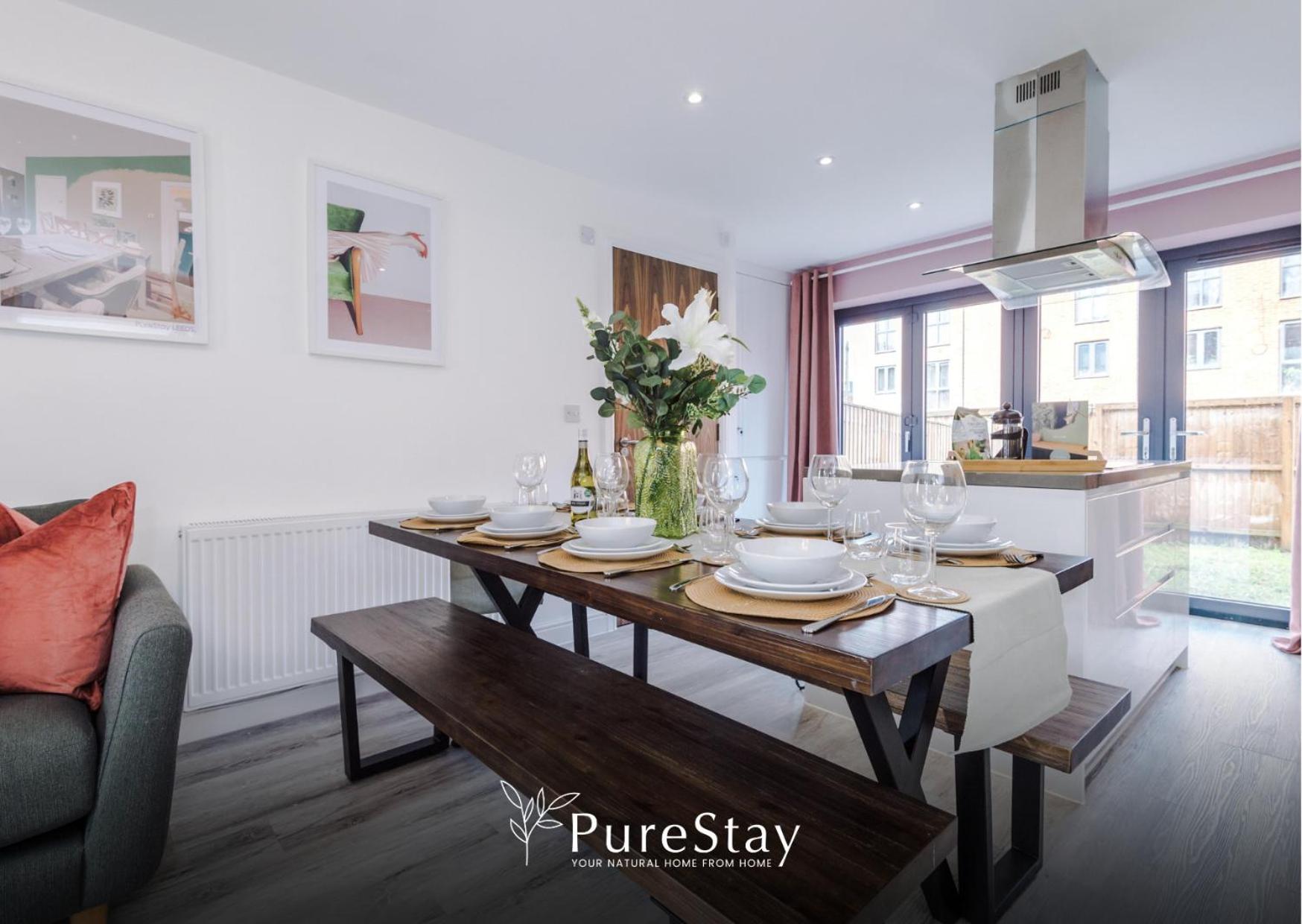 Stunning Five Bedroom Manchester House With Free Parking By Purestay Short Lets & Serviced Accommodation Zewnętrze zdjęcie
