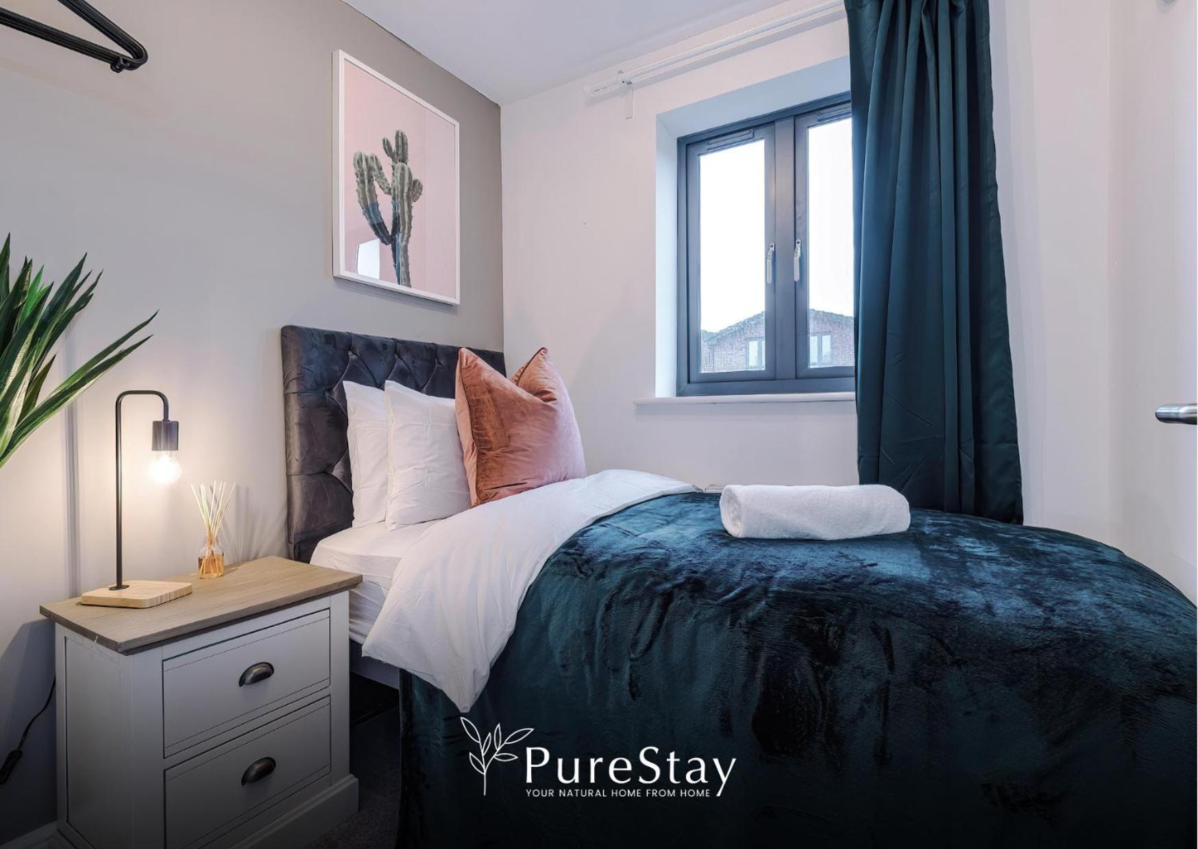 Stunning Five Bedroom Manchester House With Free Parking By Purestay Short Lets & Serviced Accommodation Zewnętrze zdjęcie